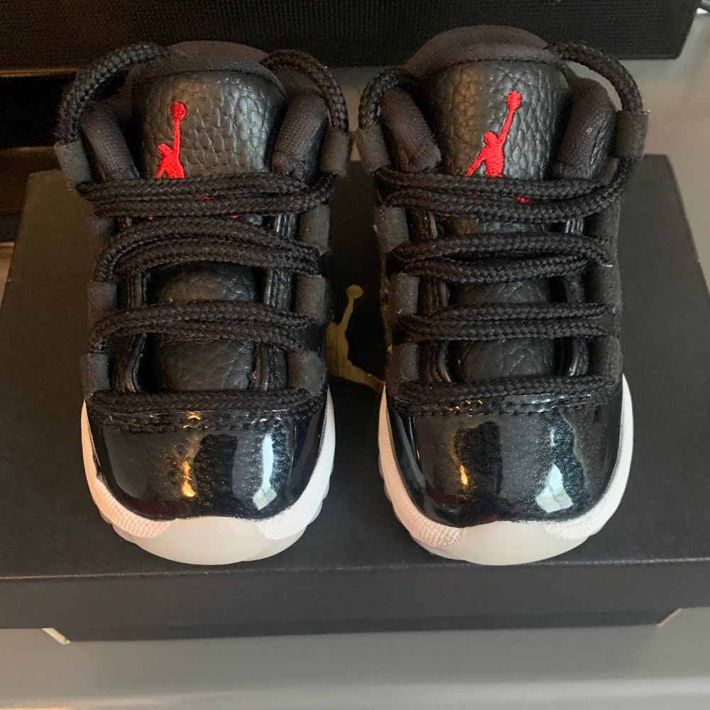 4c Jordan 11 low